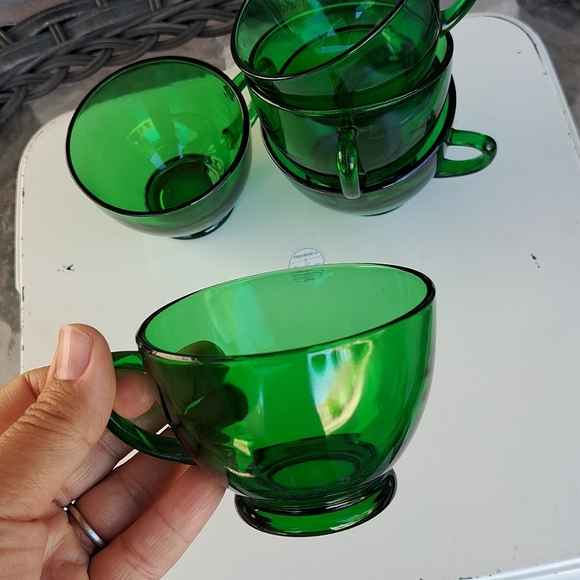 5 Vintage 50s 60s MCM Anchor Hocking Forest Emerald Green Glass Punch Cups *firm - Picture 8 of 14